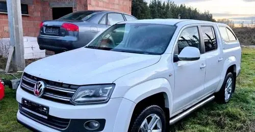 VOLKSWAGEN Amarok 