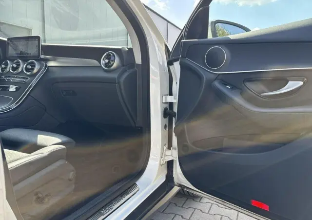 MERCEDES-BENZ GLC 200 d 4-Matic
