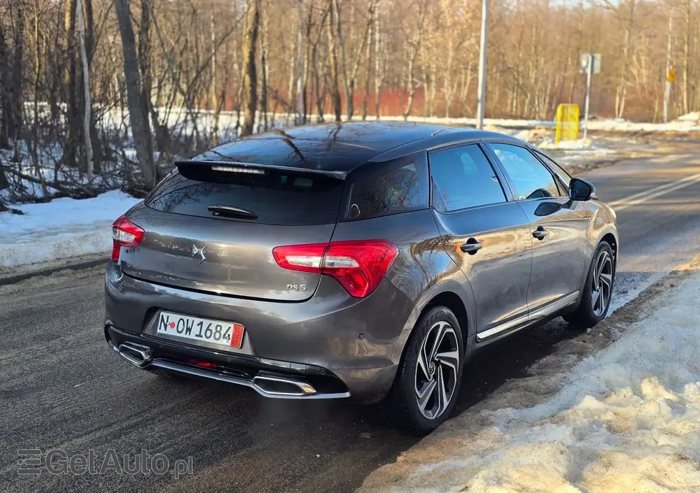 DS AUTOMOBILES DS 5 
