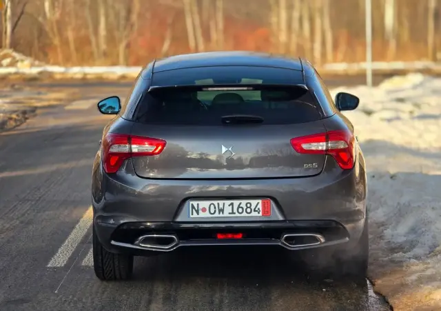 DS AUTOMOBILES DS 5 