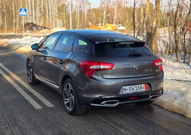 DS AUTOMOBILES DS 5 