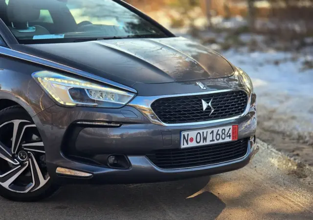 DS AUTOMOBILES DS 5 