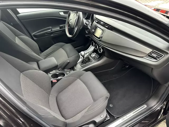 ALFA ROMEO Giulietta TB Distinctive