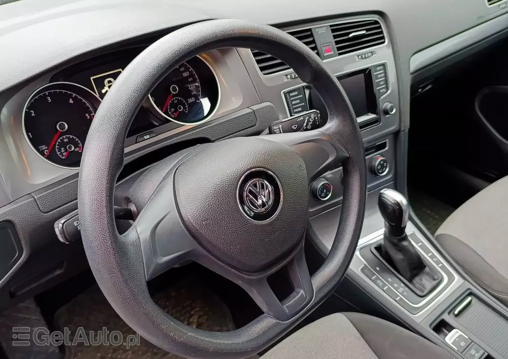 VOLKSWAGEN Golf VII 1.6 TDI BMT Comfortline DSG