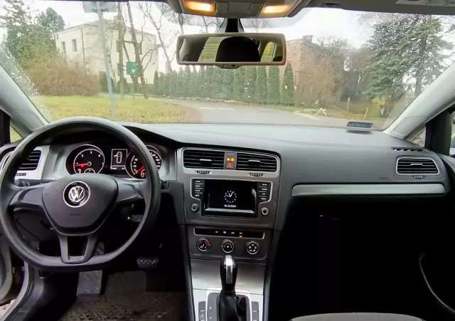 VOLKSWAGEN Golf VII 1.6 TDI BMT Comfortline DSG