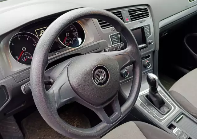 VOLKSWAGEN Golf VII 1.6 TDI BMT Comfortline DSG