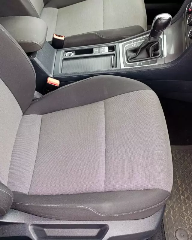 VOLKSWAGEN Golf VII 1.6 TDI BMT Comfortline DSG