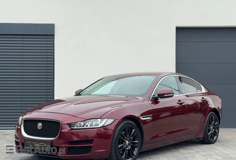 JAGUAR XE 2.0 D Prestige