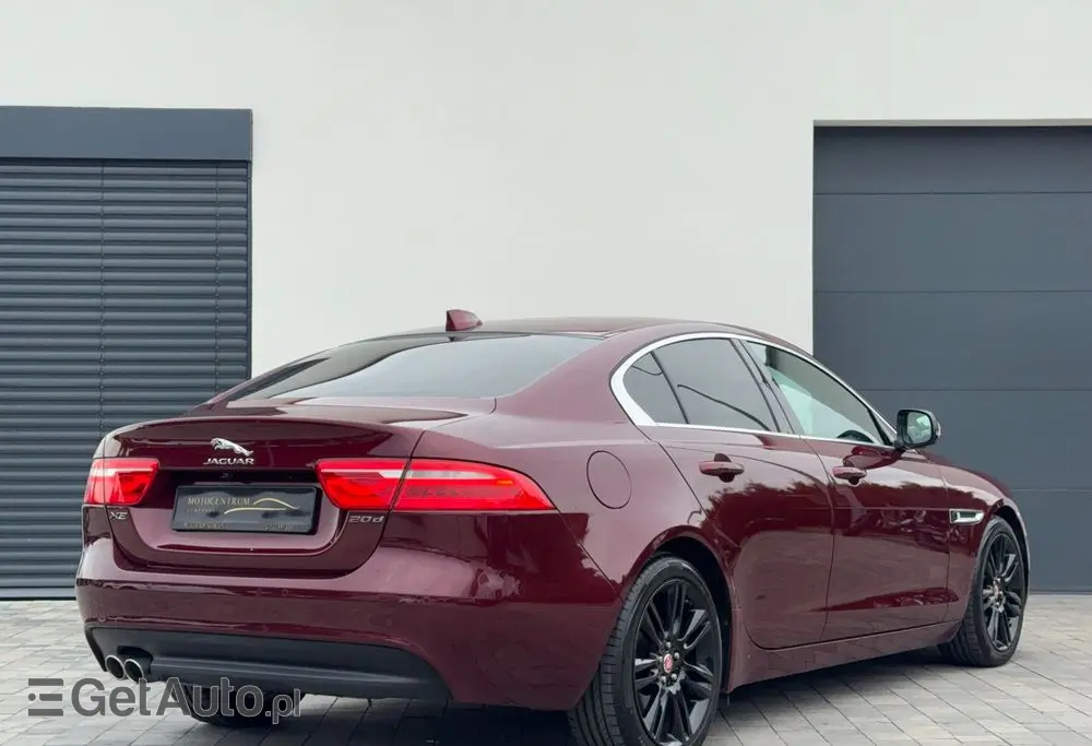 JAGUAR XE 2.0 D Prestige