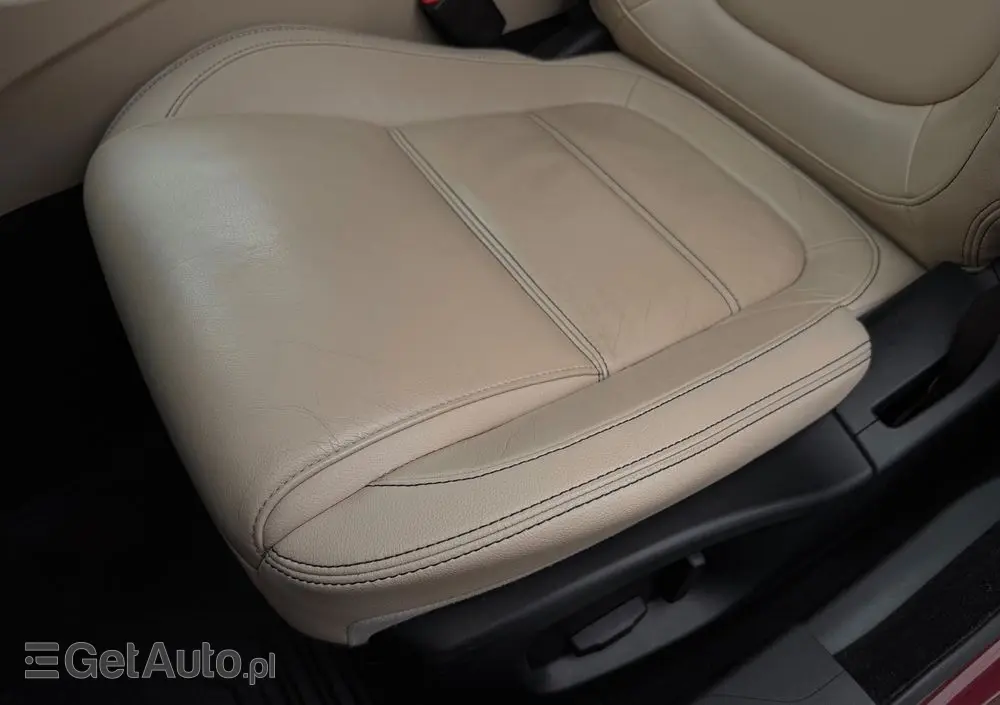 JAGUAR XE 2.0 D Prestige