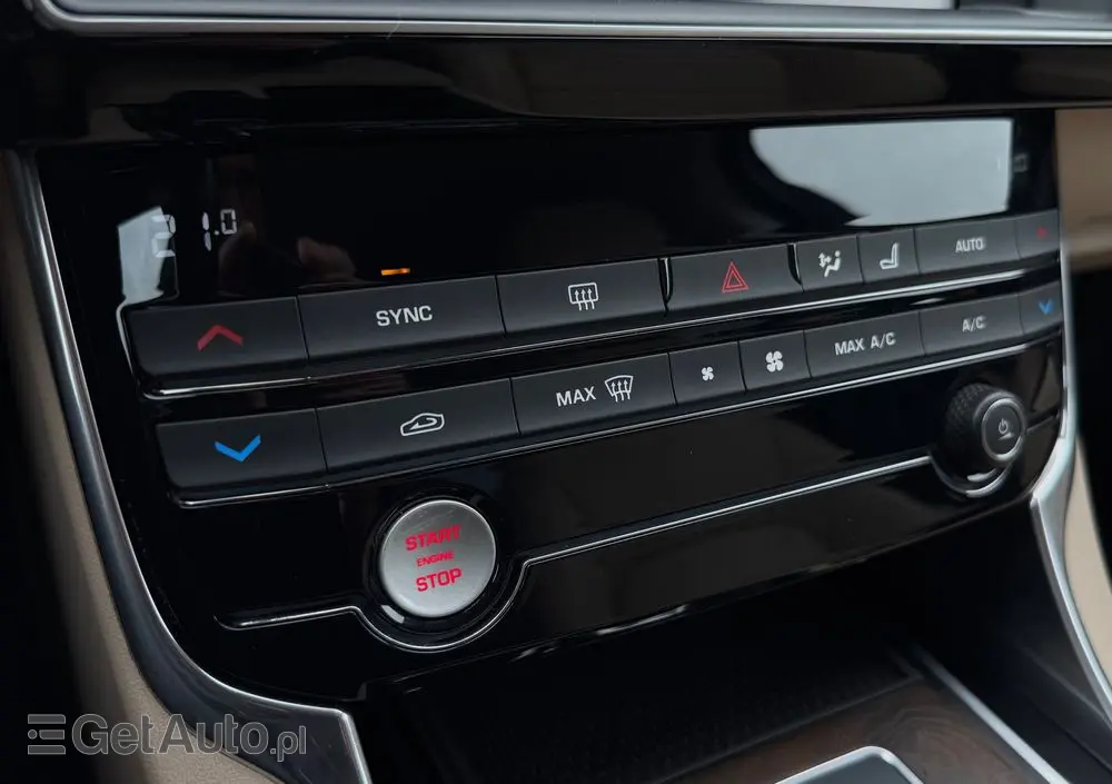 JAGUAR XE 2.0 D Prestige