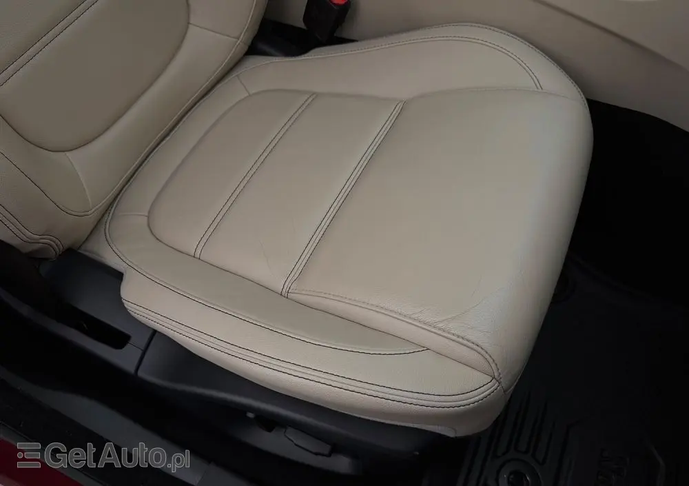 JAGUAR XE 2.0 D Prestige