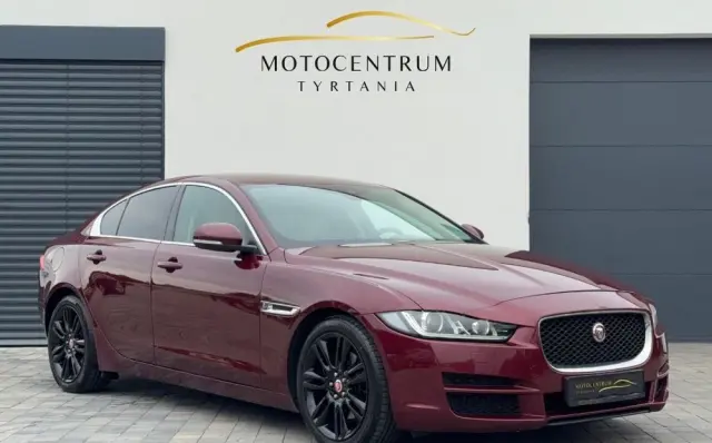 JAGUAR XE 2.0 D Prestige