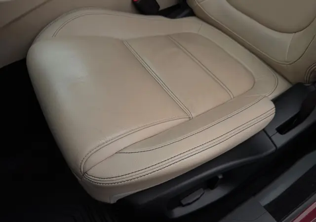 JAGUAR XE 2.0 D Prestige