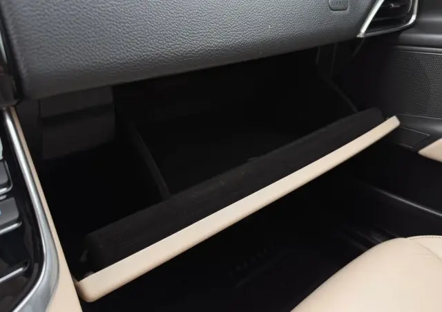 JAGUAR XE 2.0 D Prestige