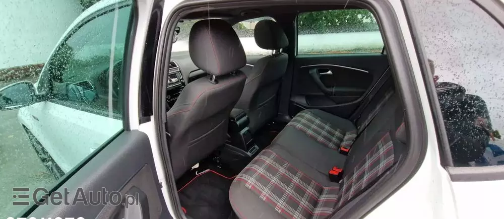 VOLKSWAGEN Polo 1.8 TSI (Blue Motion Technology) DSG GTI