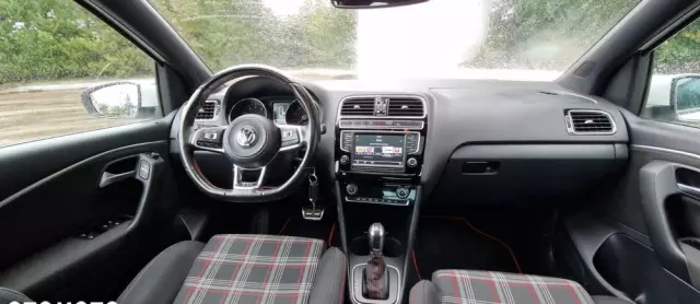 VOLKSWAGEN Polo 1.8 TSI (Blue Motion Technology) DSG GTI