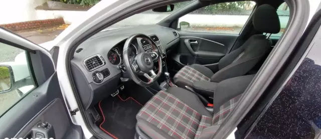 VOLKSWAGEN Polo 1.8 TSI (Blue Motion Technology) DSG GTI