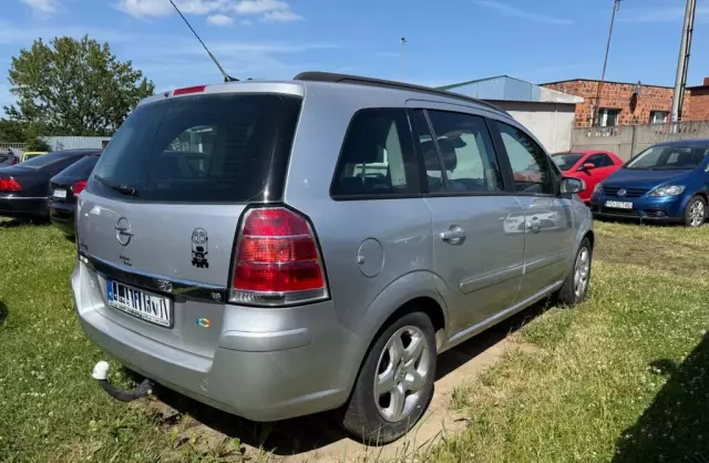 OPEL Zafira 