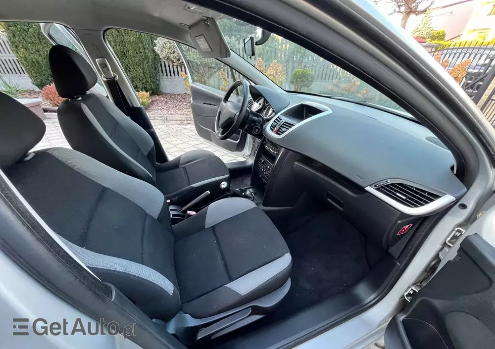 PEUGEOT 207 1.6 Trendy