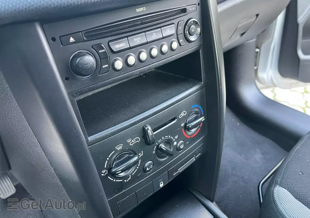 PEUGEOT 207 1.6 Trendy