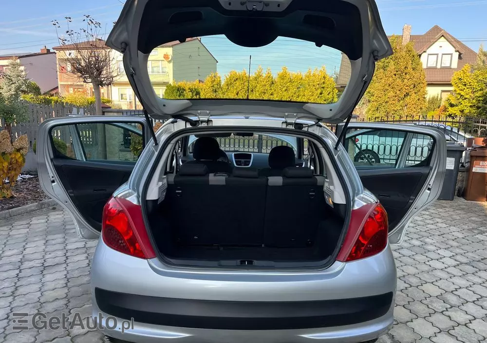 PEUGEOT 207 1.6 Trendy