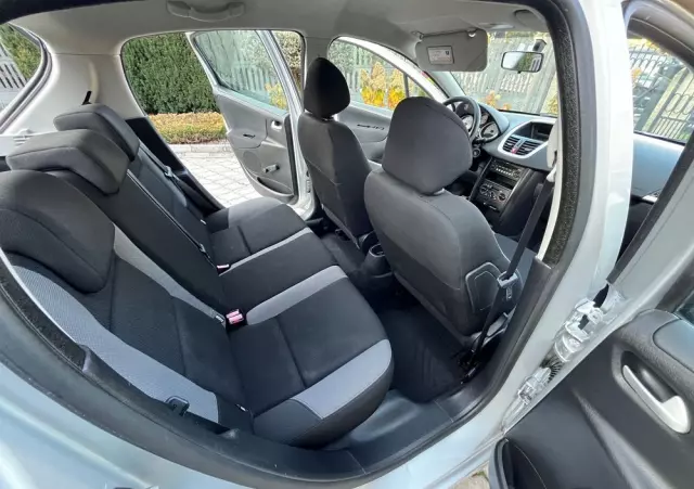 PEUGEOT 207 1.6 Trendy
