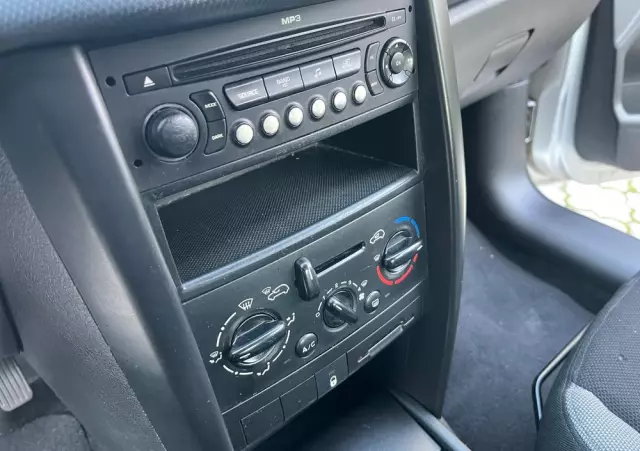 PEUGEOT 207 1.6 Trendy