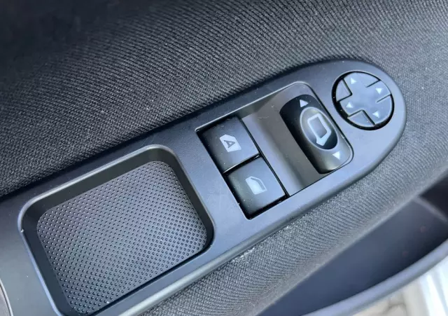 PEUGEOT 207 1.6 Trendy