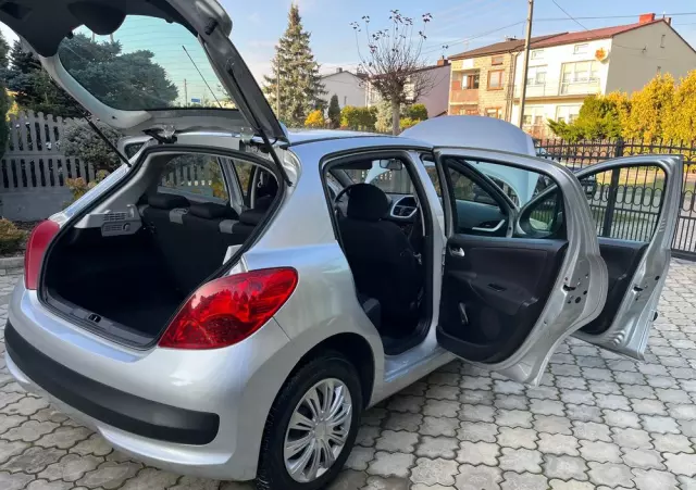 PEUGEOT 207 1.6 Trendy