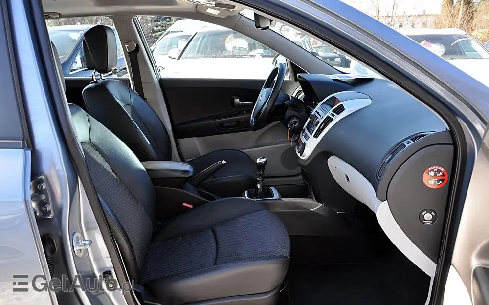 KIA Ceed 2.0 CVVT TX