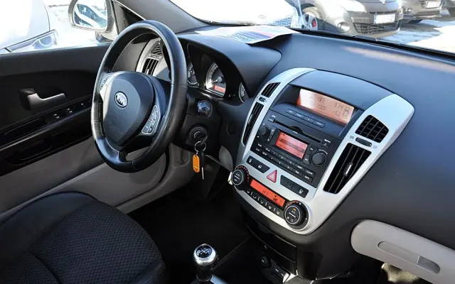 KIA Ceed 2.0 CVVT TX