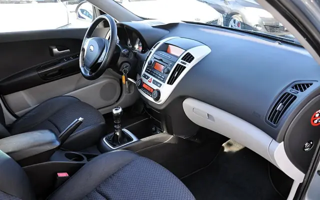 KIA Ceed 2.0 CVVT TX