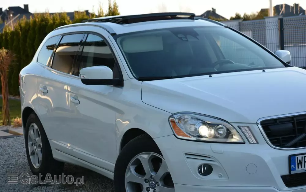 VOLVO XC 60 D4 AWD Geartronic Summum