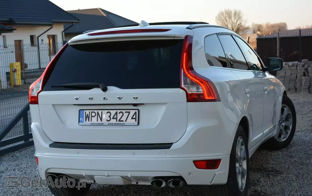 VOLVO XC 60 D4 AWD Geartronic Summum