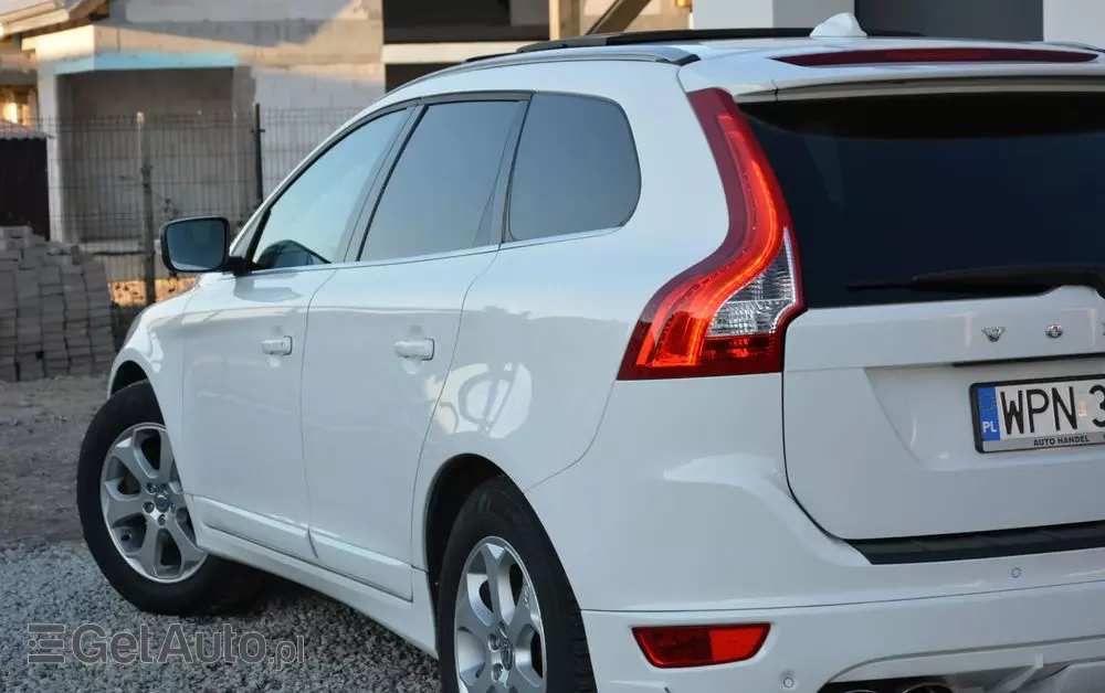 VOLVO XC 60 D4 AWD Geartronic Summum