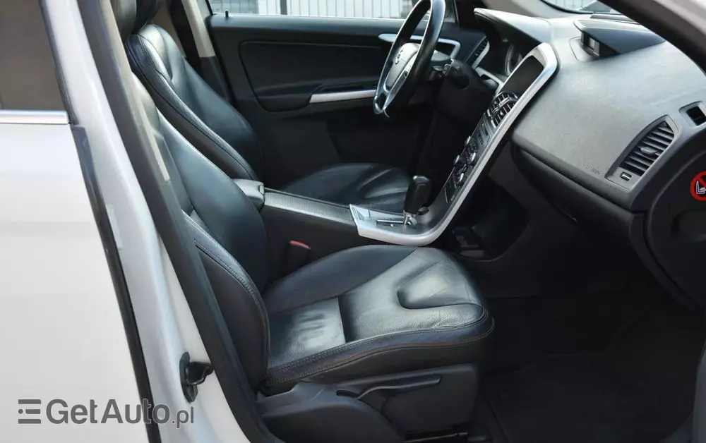 VOLVO XC 60 D4 AWD Geartronic Summum