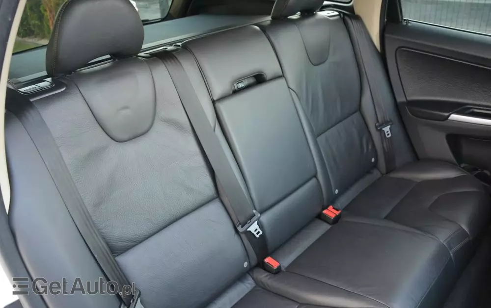 VOLVO XC 60 D4 AWD Geartronic Summum