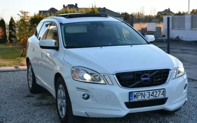 VOLVO XC 60 D4 AWD Geartronic Summum