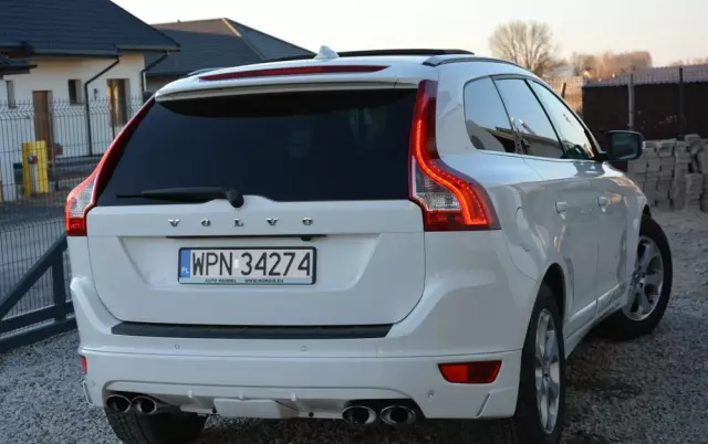 VOLVO XC 60 D4 AWD Geartronic Summum