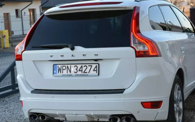 VOLVO XC 60 D4 AWD Geartronic Summum