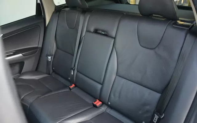 VOLVO XC 60 D4 AWD Geartronic Summum