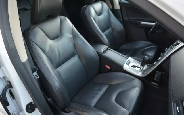 VOLVO XC 60 D4 AWD Geartronic Summum