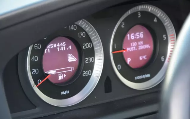 VOLVO XC 60 D4 AWD Geartronic Summum