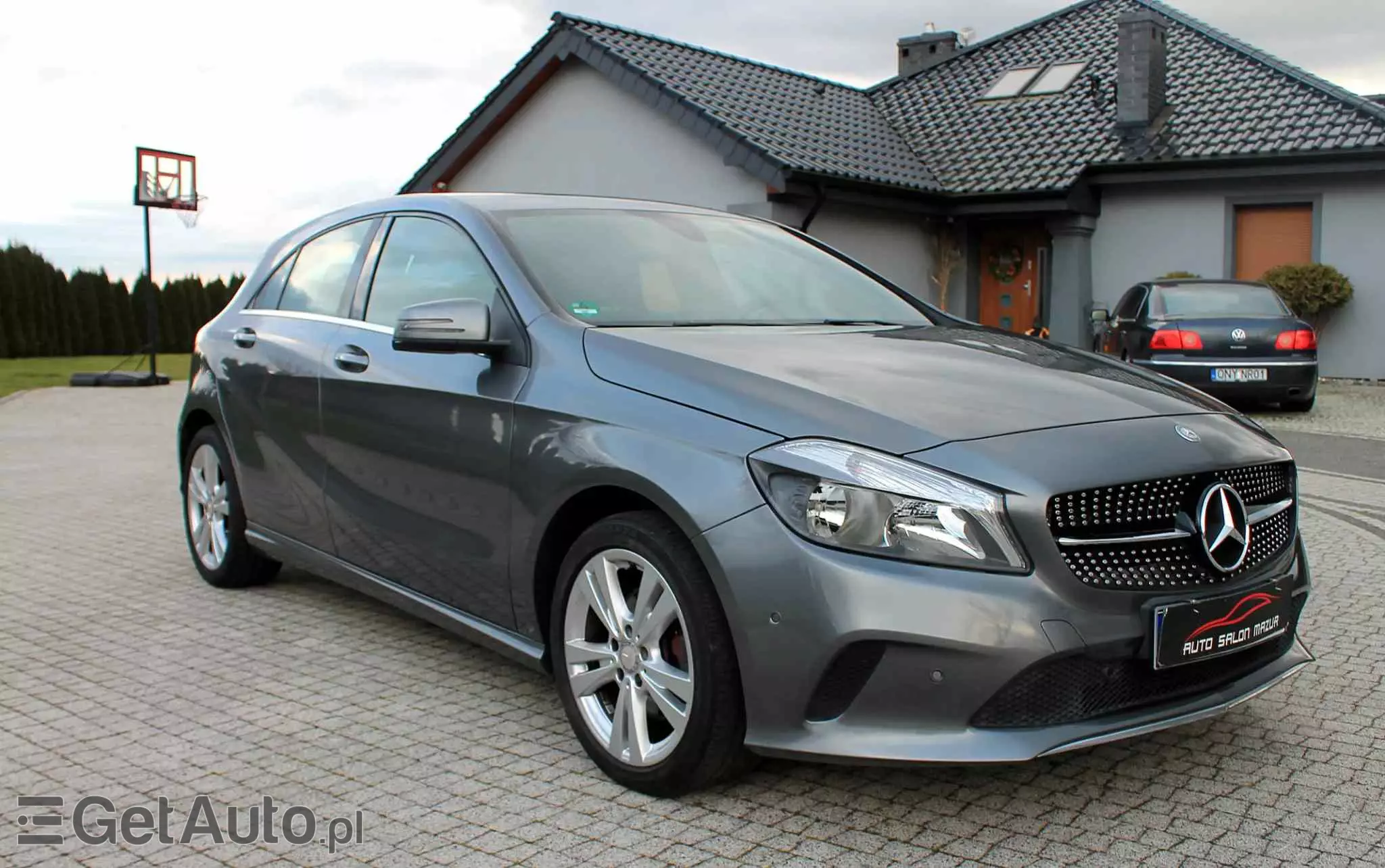 MERCEDES-BENZ Klasa A 180 (BlueEFFICIENCY) Urban