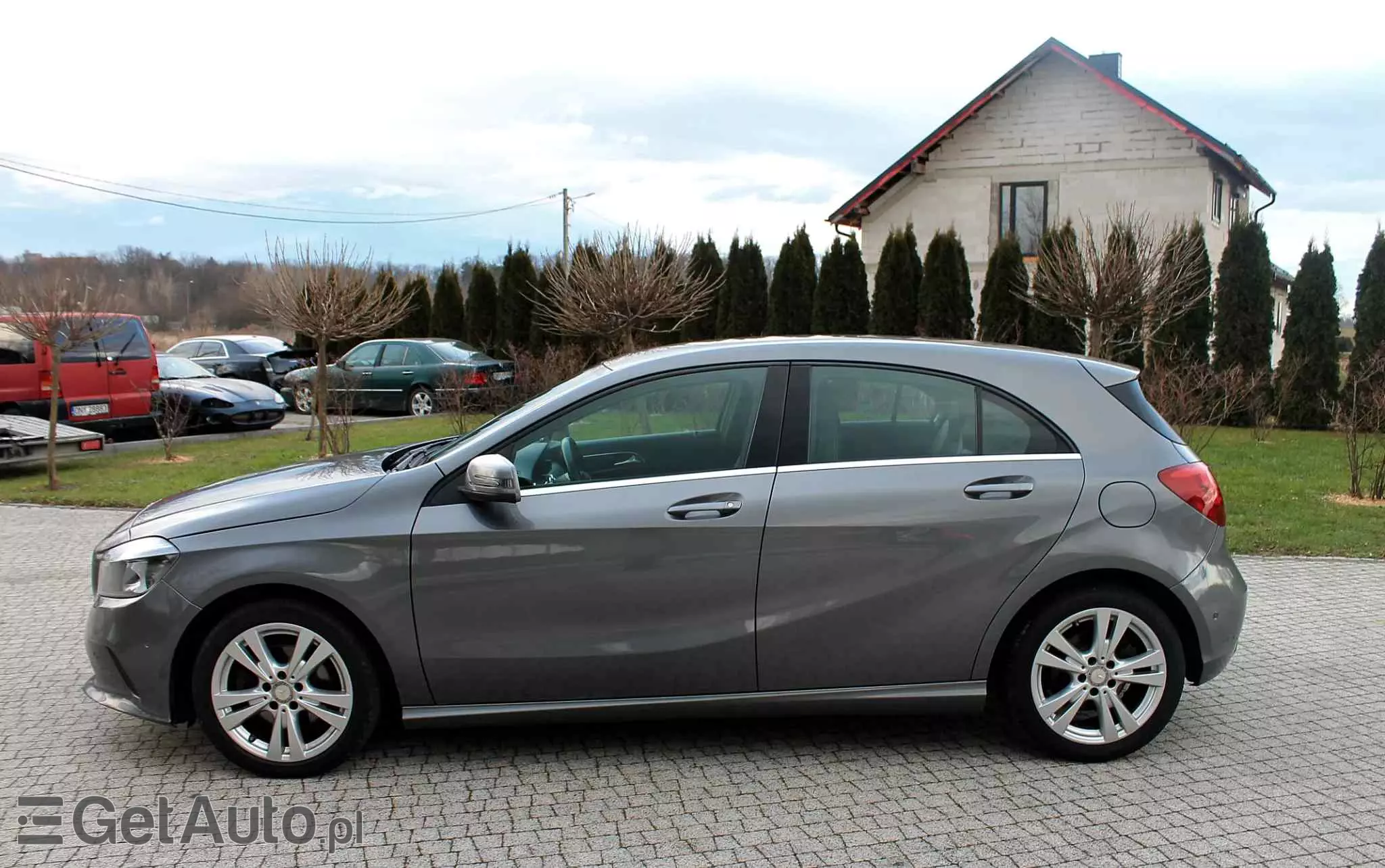 MERCEDES-BENZ Klasa A 180 (BlueEFFICIENCY) Urban