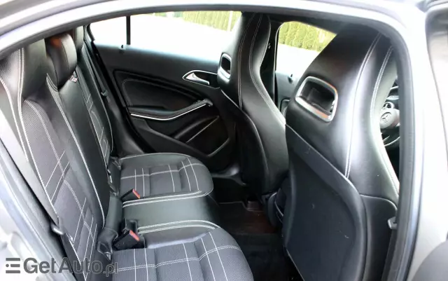 MERCEDES-BENZ Klasa A 180 (BlueEFFICIENCY) Urban