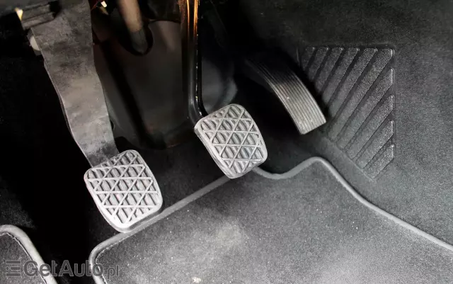 MERCEDES-BENZ Klasa A 180 (BlueEFFICIENCY) Urban