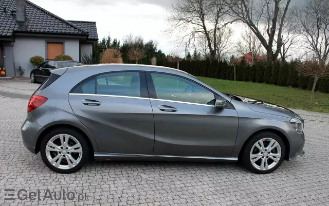 MERCEDES-BENZ Klasa A 180 (BlueEFFICIENCY) Urban