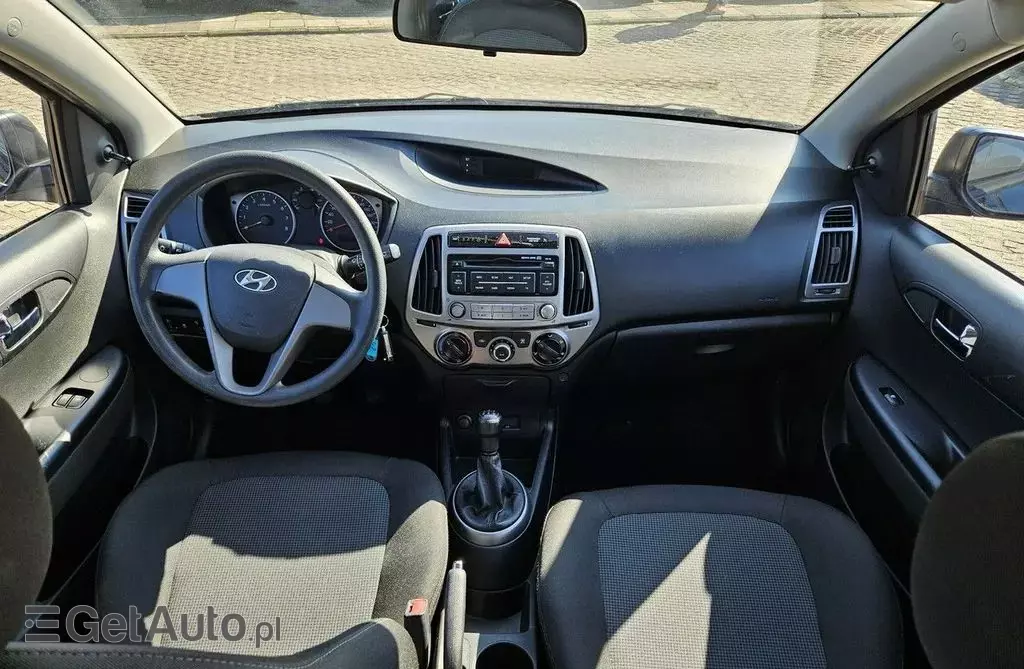 HYUNDAI I20 